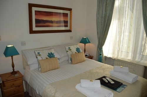 All Seasons Guest House วินเดอร์เมียร์ ภายนอก รูปภาพ